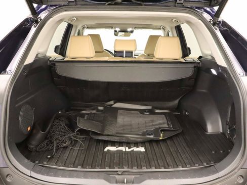 Used 2023 Toyota RAV4 Limited image 20