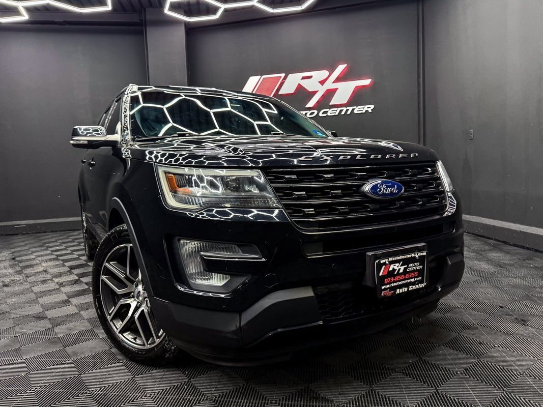Used 2017 Ford Explorer Sport AWD/4WD image 1