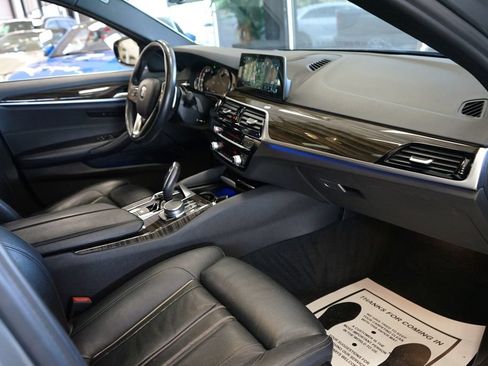 Used 2018 BMW 530i xDrive AWD/4WD image 48