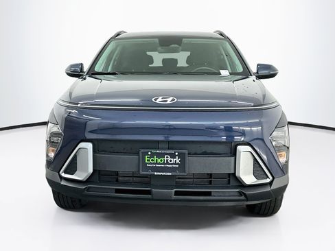 Used 2025 Hyundai Kona SEL AWD/4WD image 2