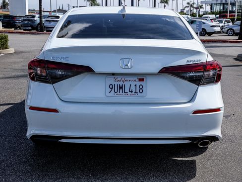 Used 2025 Honda Civic Sport image 6