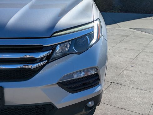 Used 2016 Honda Pilot Elite image 11