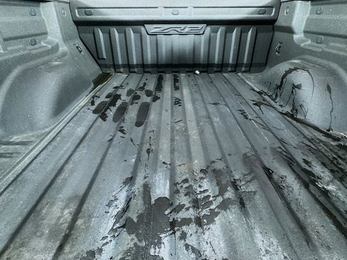 Used 2019 Chevrolet Colorado ZR2 image 33