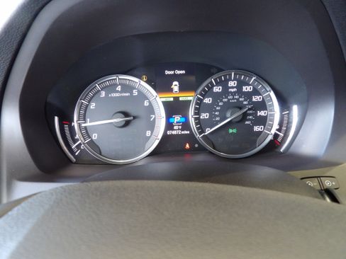 Used 2018 Acura MDX SH-AWD Sport Utility image 12