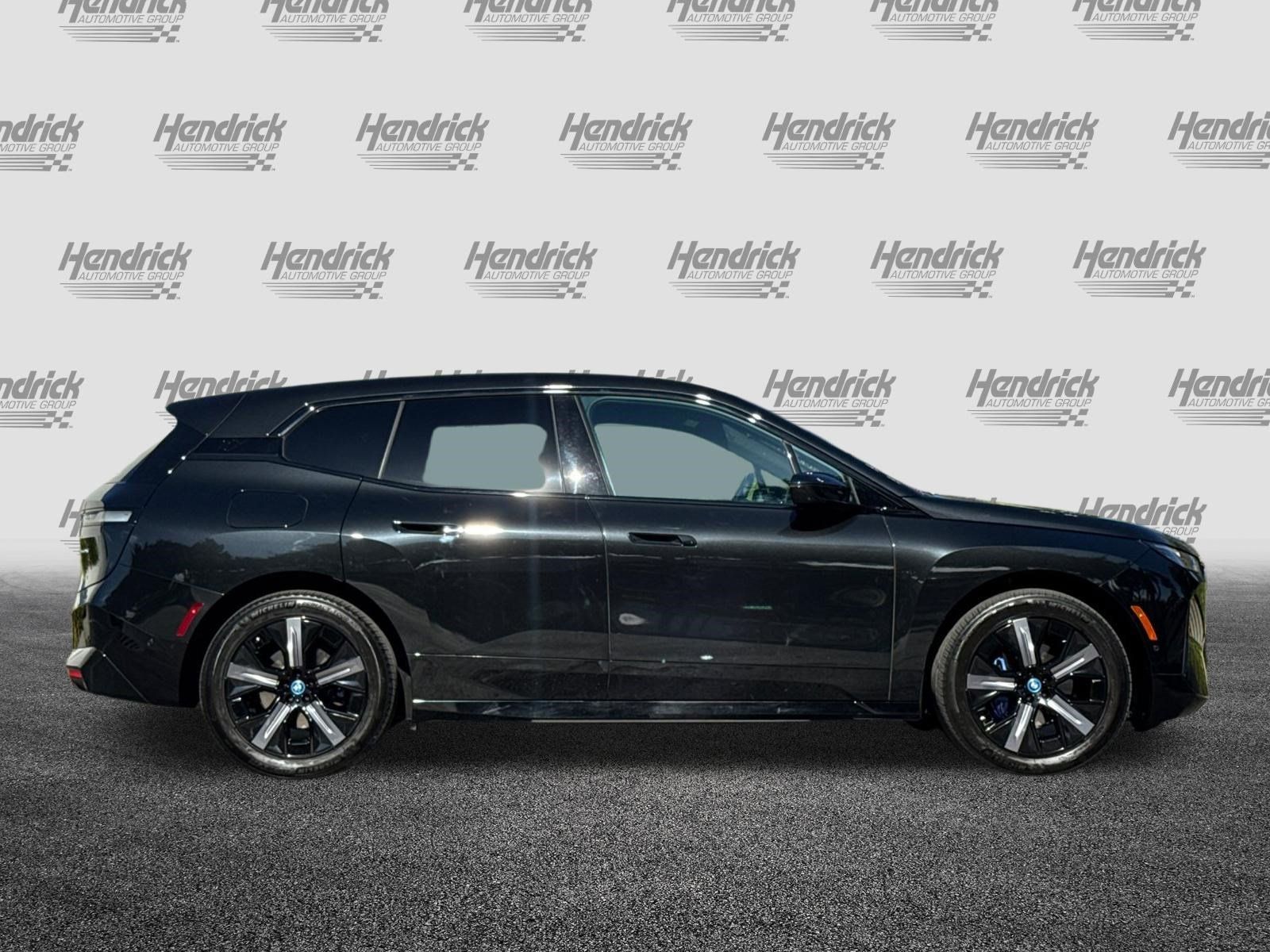 Used 2024 BMW iX xDrive50 w/ Sport Package AWD/4WD image 3