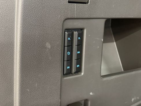 Used 2021 Ford Expedition Limited RWD image 46