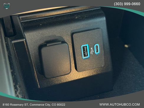 Used 2022 Ford Explorer ST AWD/4WD image 31
