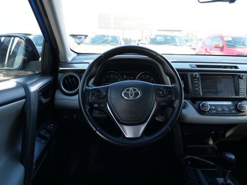 Used 2018 Toyota RAV4 XLE image 20