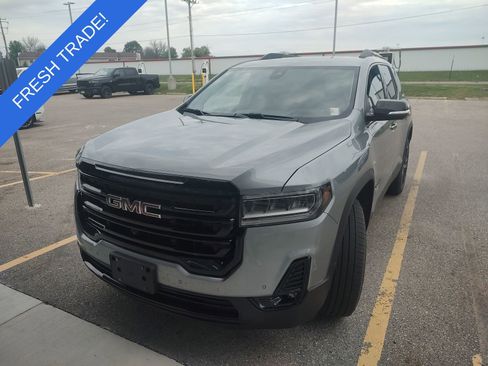 Used 2023 GMC Acadia SLT w/ Elevation Edition AWD/4WD image 2