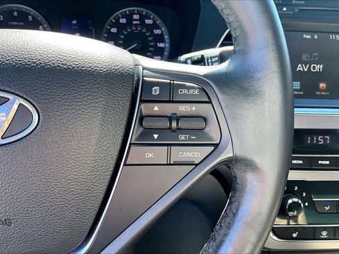 Used 2017 Hyundai Sonata Sport w/ Value Edition Package 02 image 18