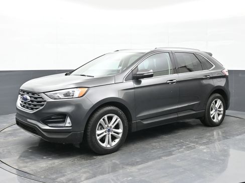 Used 2020 Ford Edge SEL w/ Convenience Package image 4