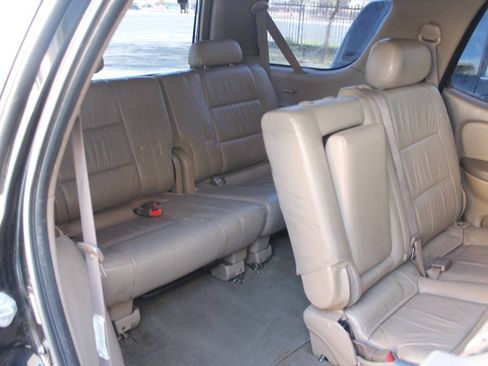 Used 2003 Toyota Sequoia Limited RWD image 34