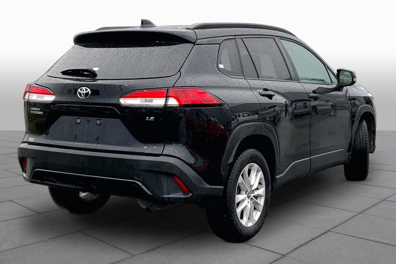 Used 2022 Toyota Corolla Cross LE FWD image 13