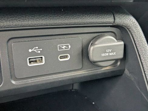 Used 2025 Honda Pilot Sport image 22