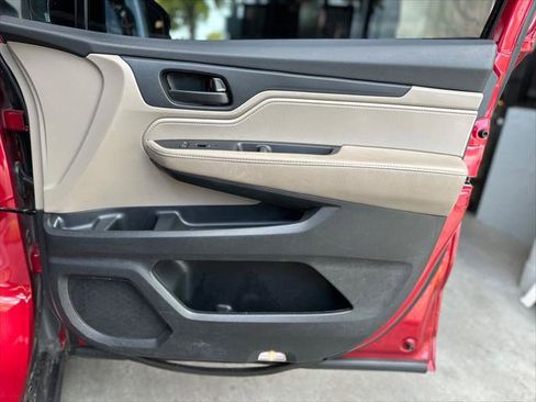 Used 2023 Honda Odyssey EX image 21