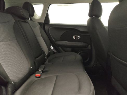 Used 2019 Kia Soul + image 19