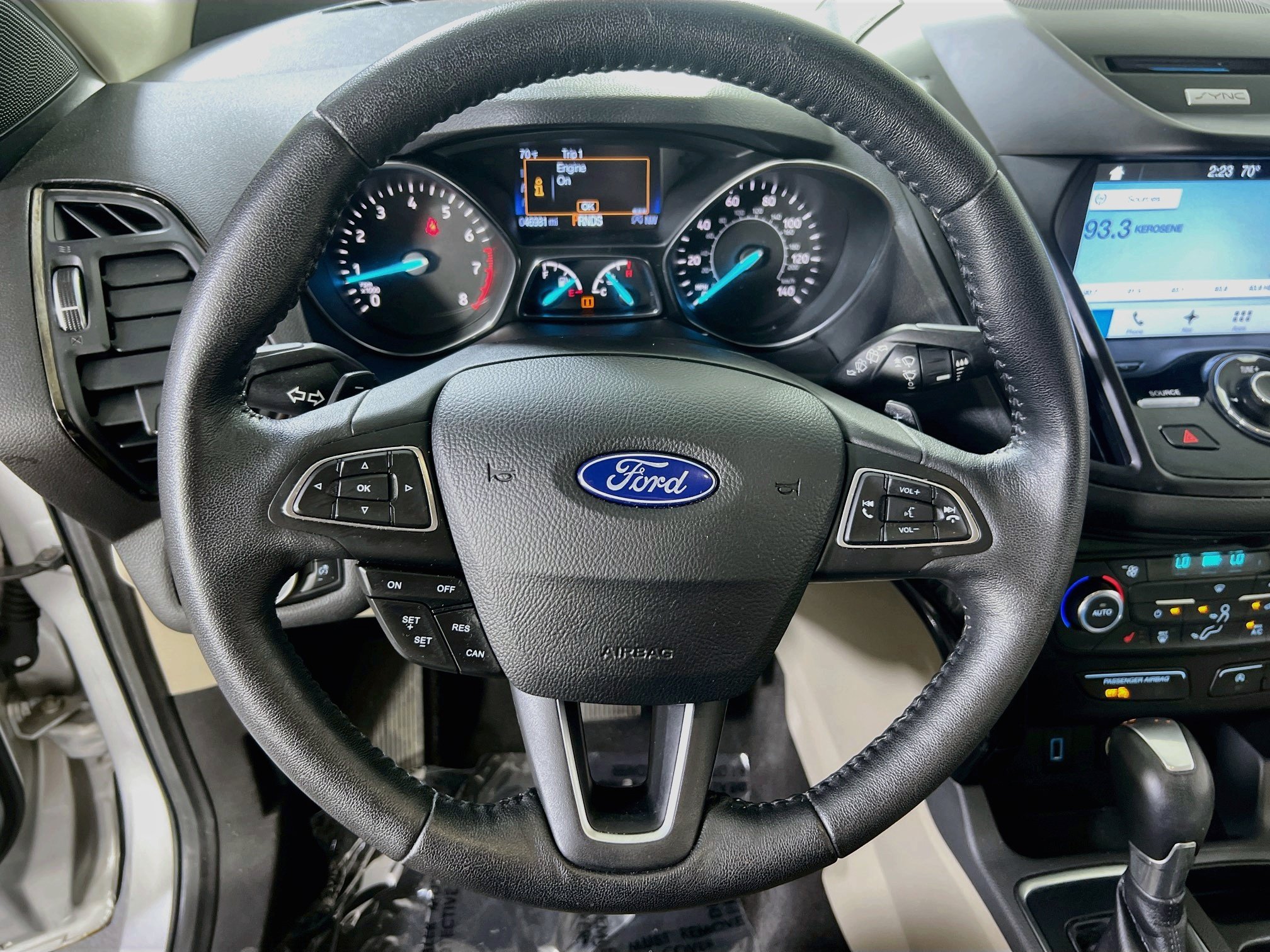 Used 2017 Ford Escape Titanium FWD image 11