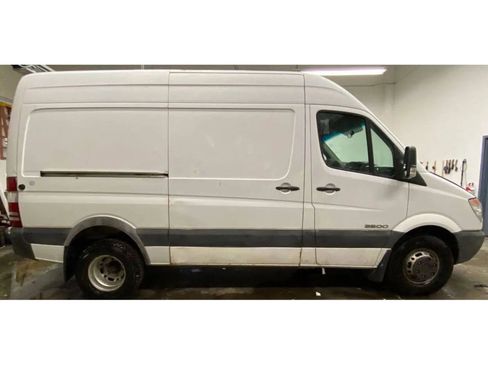 Used 2008 Dodge Sprinter 3500 image 5
