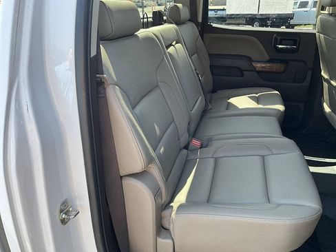 Used 2018 GMC Sierra 2500 SLT w/ Duramax Plus Package AWD/4WD image 25