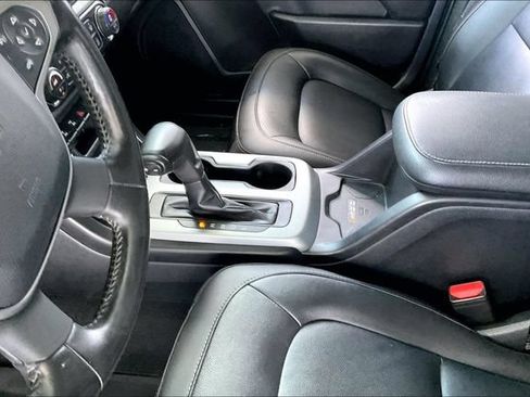 Used 2020 Chevrolet Colorado ZR2 w/ ZR2 Midnight Special Edition AWD/4WD image 13