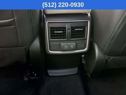 Used 2023 Subaru Forester Limited image 31