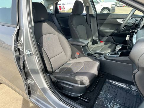 Used 2024 Kia Forte LXS image 23