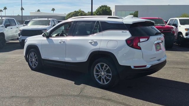 Certified 2023 GMC Terrain SLT FWD image 6