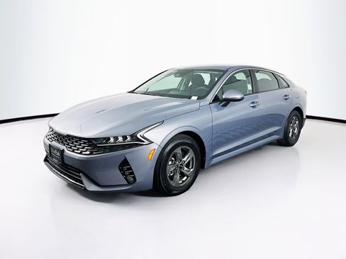Used 2024 Kia K5 LXS FWD image 3