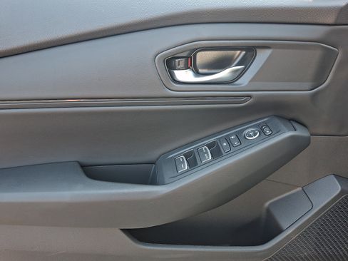 Certified 2024 Honda Accord EX image 11