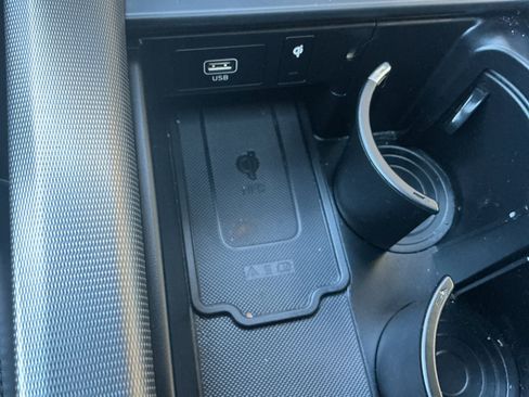 Used 2023 Hyundai Palisade Calligraphy image 25