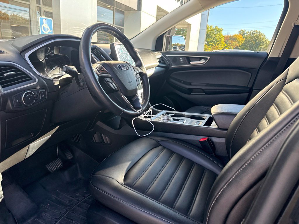 Used 2021 Ford Edge SEL w/ Convenience Package AWD/4WD image 22