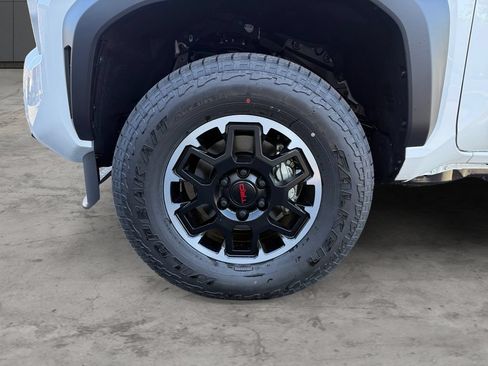 New 2026 Toyota Tacoma TRD Off-Road AWD/4WD image 10