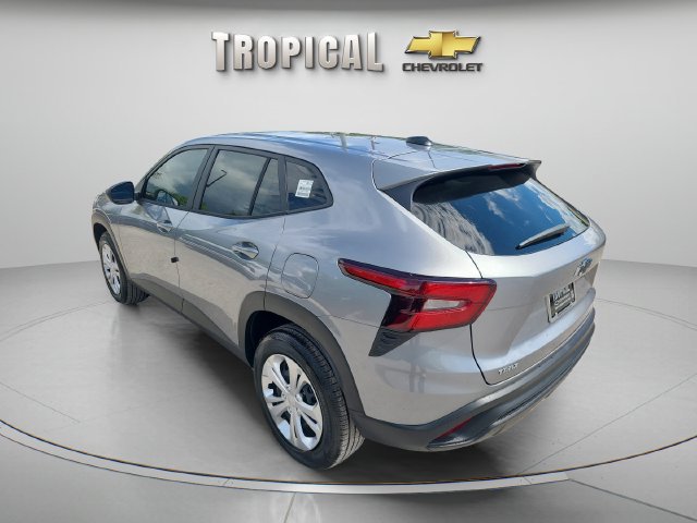 New 2026 Chevrolet Trax LS FWD image 3