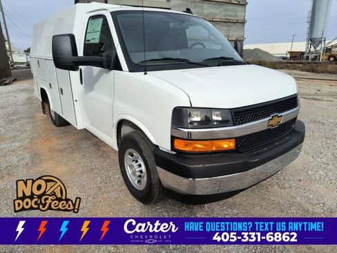 New 2025 Chevrolet Express 3500 w/ Power Convenience Package RWD image 4