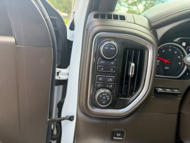 Used 2020 Chevrolet Silverado 1500 LTZ w/ LTZ Plus Package AWD/4WD image 8