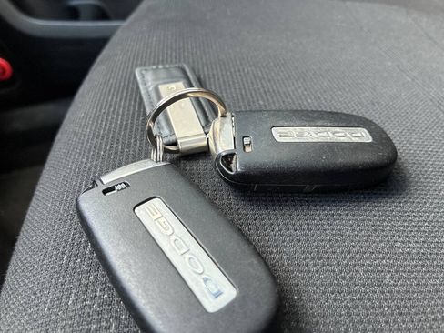 Used 2014 Dodge Charger SXT AWD/4WD image 28