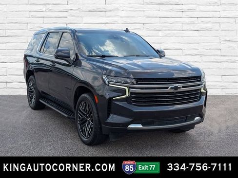 Used 2022 Chevrolet Tahoe LT w/ Luxury Package RWD image 3