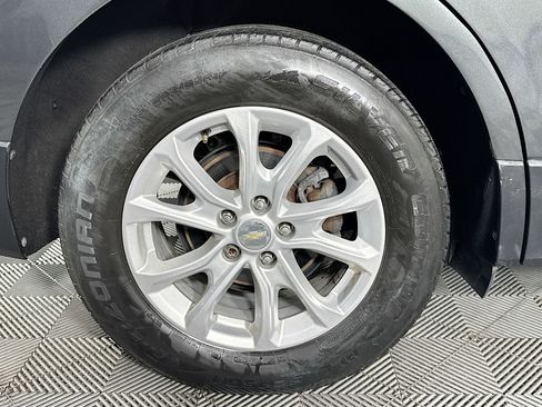 Used 2019 Chevrolet Equinox LT w/ Driver Convenience Package image 32
