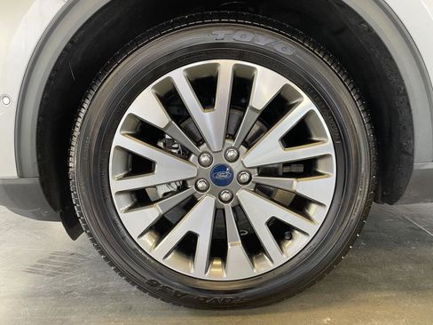 Used 2020 Ford Escape Titanium w/ Titanium Premium Package 2.0 image 10