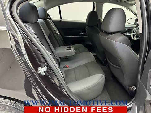 Used 2016 Chevrolet Cruze LT image 17
