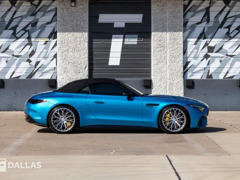 Used 2025 Mercedes-Benz SL 55 AMG 4MATIC image 18