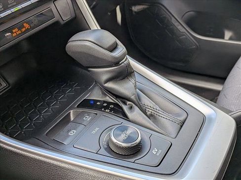 Used 2023 Toyota RAV4 XLE image 12