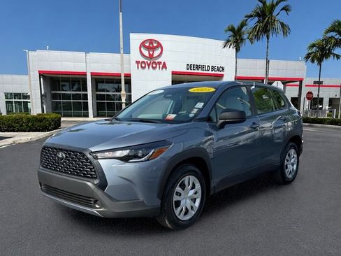 Used 2023 Toyota Corolla Cross L FWD image 3