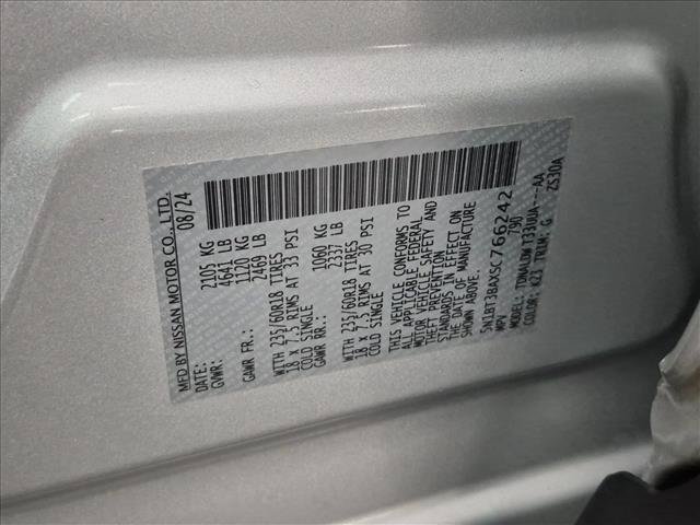 Used 2025 Nissan Rogue SV FWD image 27