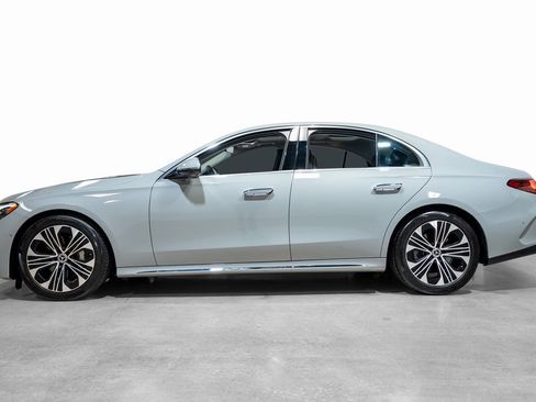 Used 2024 Mercedes-Benz E 350 4MATIC Sedan w/ Driver Assistance Package image 26