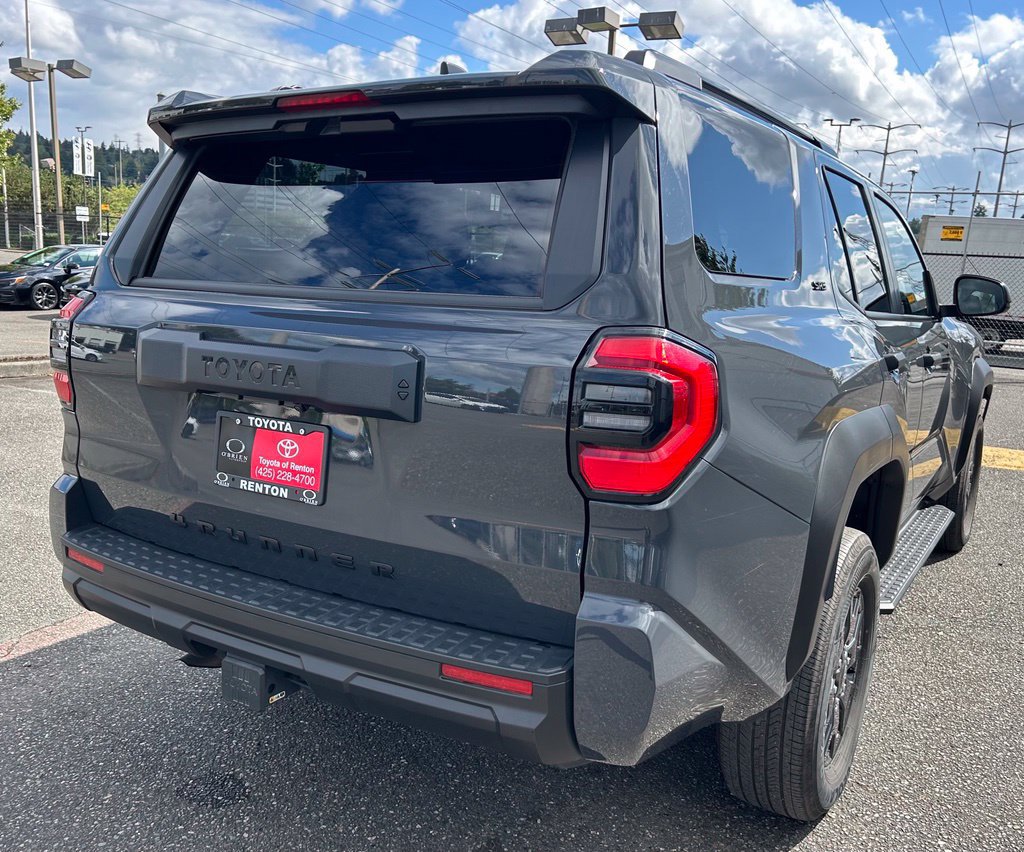 Certified 2025 Toyota 4Runner SR5 AWD/4WD image 5