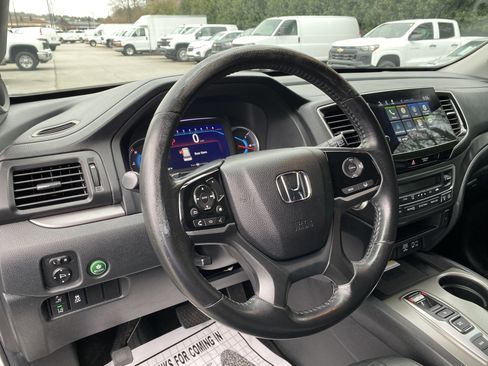 Used 2022 Honda Pilot Special Edition image 17