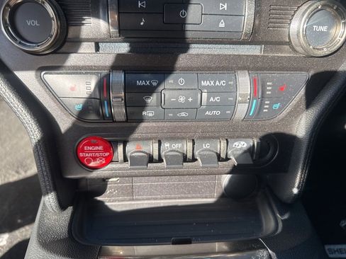 Used 2016 Ford Mustang Shelby GT350 w/ Technology Package image 19