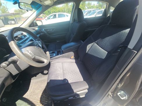 Used 2017 Nissan Altima 2.5 S w/ Power Driver Seat Package FWD image 4