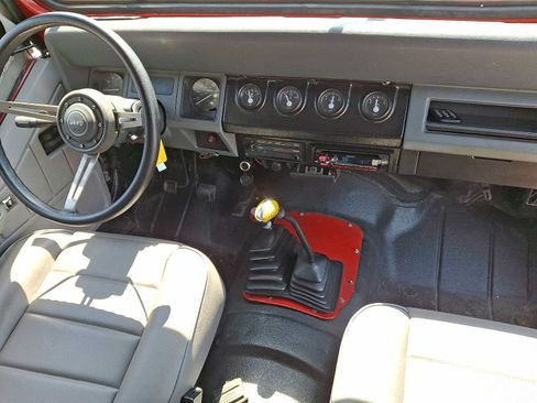 Used 1990 Jeep Wrangler S AWD/4WD image 10